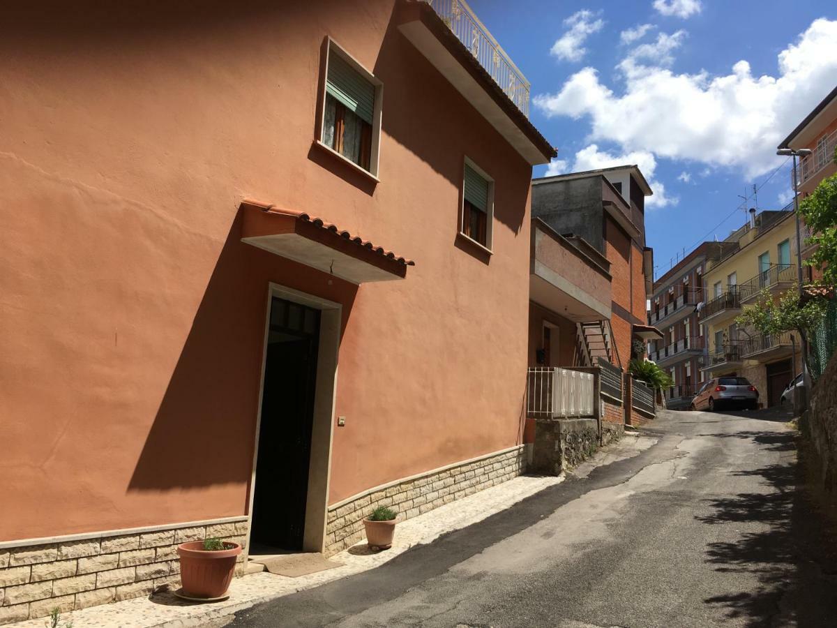 Appartamento Di Giuseppe Sonnino Bagian luar foto
