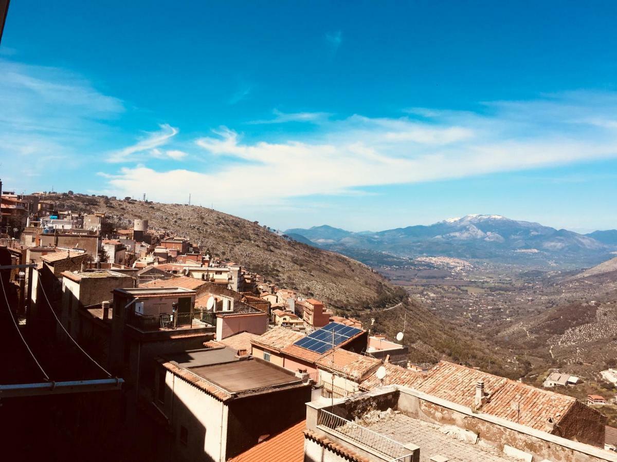 Appartamento Di Giuseppe Sonnino Bagian luar foto